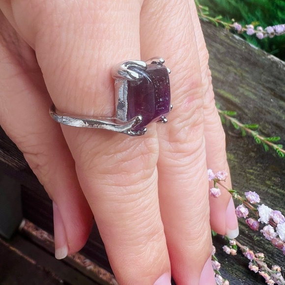 Amethyst Crystal Square Stone Purple Ring - Picture 6 of 7